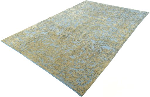 Corner detail of 1950s Vintage rug showing border pattern and Wool pile