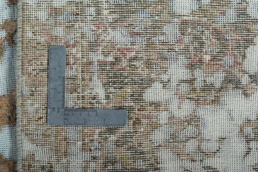 Close-up detail of 1950s Vintage rug from Pakistan showing Wool weave