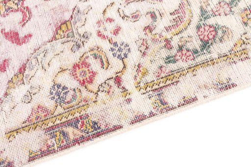 Backside of handmade 1970s Vintage rug showing knot structure and weave density