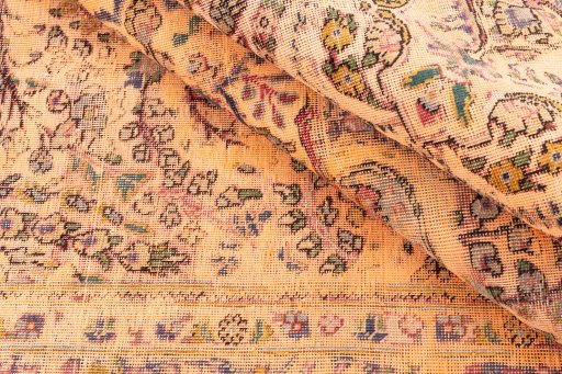 Corner detail of 1960s Vintage rug showing border pattern and Wool pile