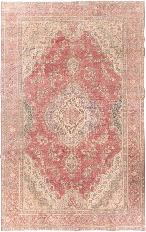 Full view of 1965s Vintage rug from Iran / Persia, 490 × 300 cm in Red tones