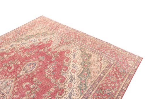 Close-up detail of 1965s Vintage rug from Iran / Persia showing Wool weave