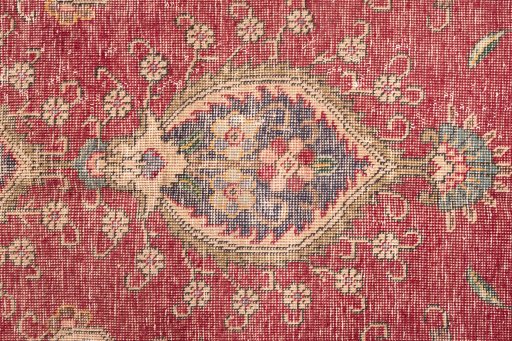 Full view of 1965s Vintage rug from Iran / Persia, 490 × 300 cm in Red tones