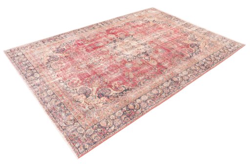 Corner detail of 1950s Vintage rug showing border pattern and Wool pile