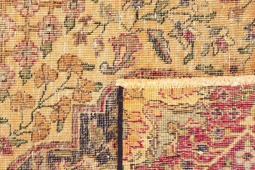 Close-up detail of 1945s Vintage rug from Iran / Persia showing Wool weave