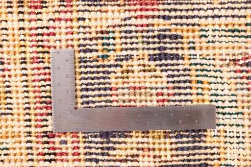 Close-up detail of 1945s Vintage rug from Iran / Persia showing Wool weave