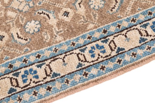 Backside of handmade 1970s Vintage rug showing knot structure and weave density