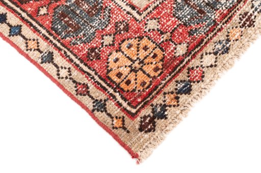 Central medallion detail of 1970s Vintage rug from Iran / Persia
