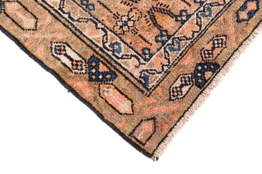 Central medallion detail of 1970s Vintage rug from Iran / Persia