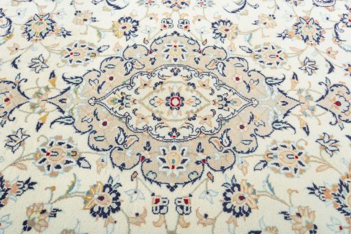 Central medallion detail of New Kashan rug from Iran / Persia