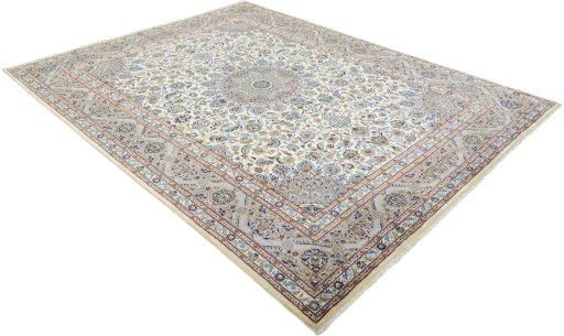 Close-up detail of New Kashmar rug from Iran / Persia showing Wool weave