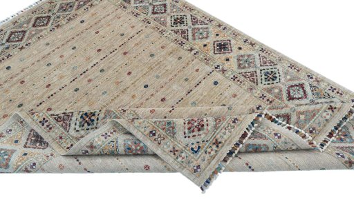 Central medallion detail of New Samarkand rug from Pakistan