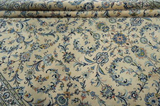 Close-up detail of 2000s Kashan rug from Iran / Persia showing Cork weave