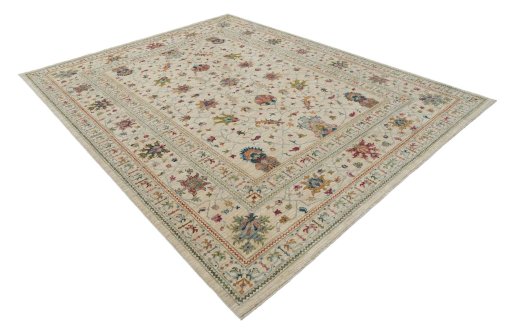 Corner detail of New Farahan rug showing border pattern and Wool pile
