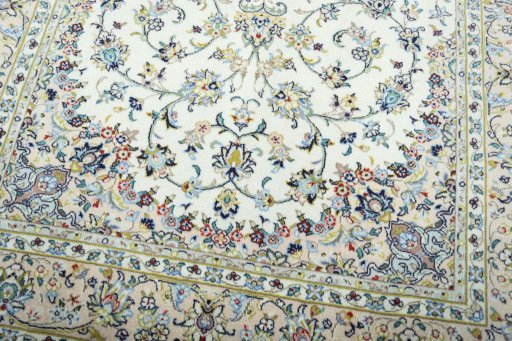 Close-up detail of New Kashan rug from Iran / Persia showing Wool weave