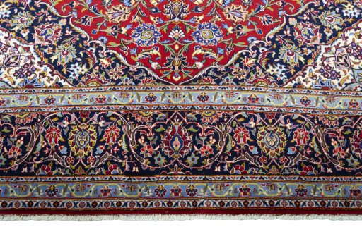 Full view of New Kashan rug from Iran / Persia, 320 × 225 cm in Red tones