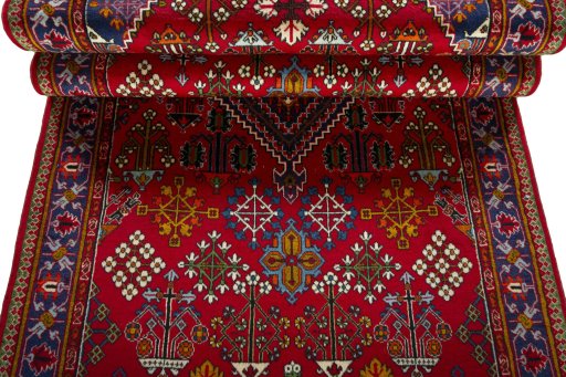 Corner detail of 2000s Meymeh rug showing border pattern and Wool pile