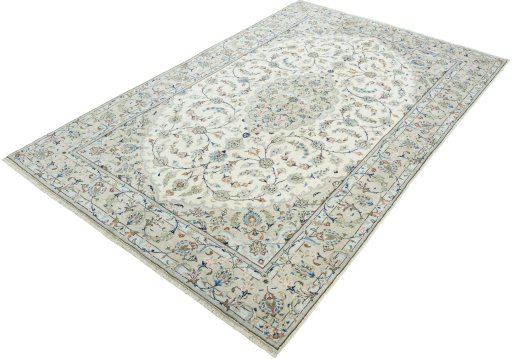 Corner detail of New Kashan rug showing border pattern and Wool pile