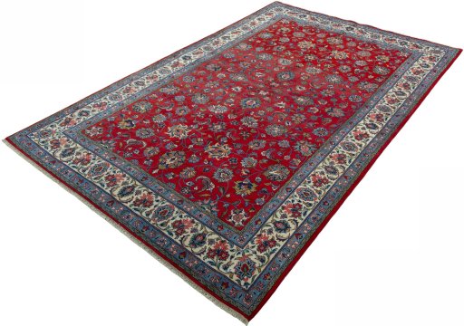 Corner detail of 2000s Sarough rug showing border pattern and Wool pile