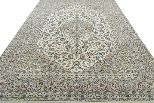 Surface texture of 2000s Kashan rug with natural Wool and intricate pattern