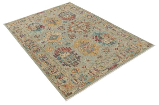 Corner detail of New Farahan rug showing border pattern and Wool pile