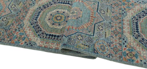 Close-up detail of New Mamluk rug from Pakistan showing Wool weave