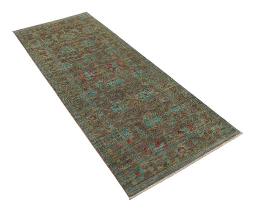 Corner detail of New Farahan rug showing border pattern and Wool pile