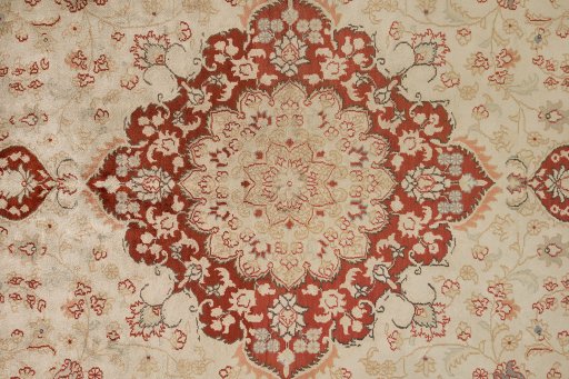 Central medallion detail of 1950s Istanbul Silk rug from Turkey