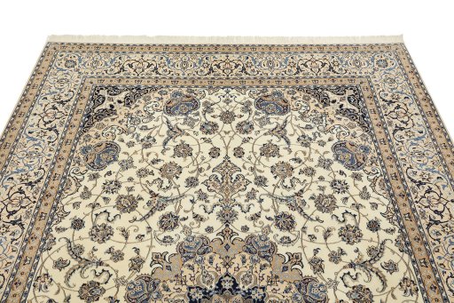 Backside of handmade 1980s Nain Silk rug showing knot structure and weave density