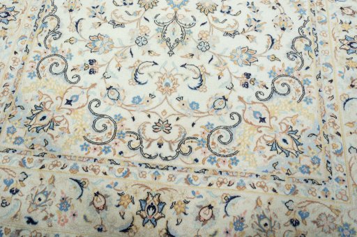 Close-up detail of New Kashan rug from Iran / Persia showing Wool weave