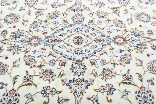 Central medallion detail of New Kashan rug from Iran / Persia