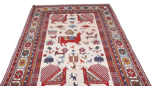 Surface texture of New Sumakh rug with natural Wool and intricate pattern