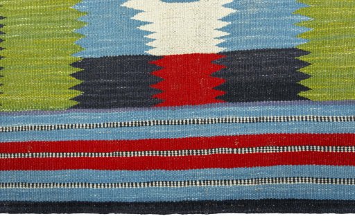 Central medallion detail of New Kilim Sofre rug from Turkey