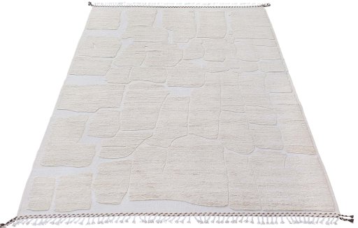 Corner detail of New Morocco rug showing border pattern and Wool pile