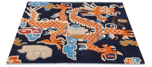 Corner detail of New Morocco rug showing border pattern and Wool pile