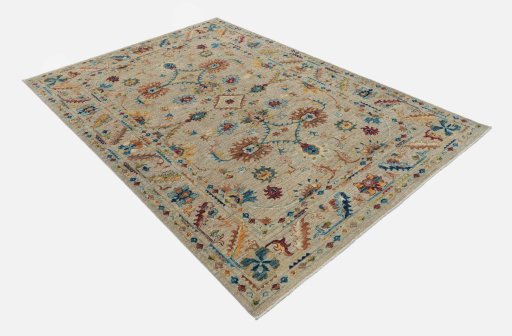 Corner detail of New Farahan rug showing border pattern and Wool pile