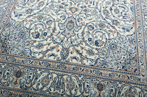 Close-up detail of 2000s Kashmar rug from Iran / Persia showing Wool weave