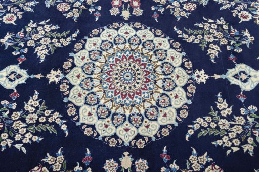 Central medallion detail of 2000s Nain rug from Iran / Persia