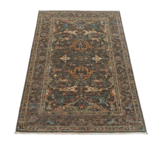 Surface texture of New Farahan rug with natural Wool and intricate pattern
