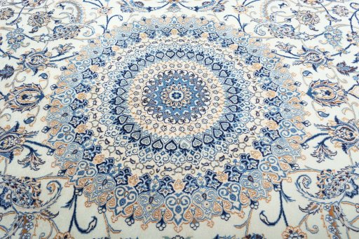 Central medallion detail of 2000s Nain rug from Iran / Persia