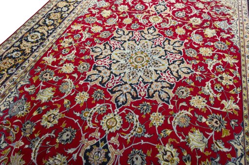 Backside of handmade 2000s Najafabad rug showing knot structure and weave density