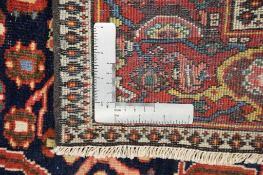 Full view of 1900s Farahan rug from Iran / Persia, 210 × 141 cm in Dark blue tones