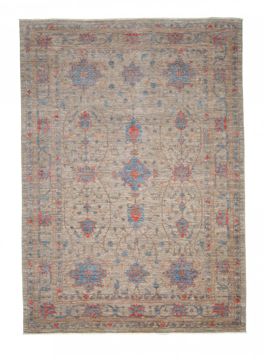 Full view of New Farahan rug from Pakistan, 292 × 203 cm in Gray tones