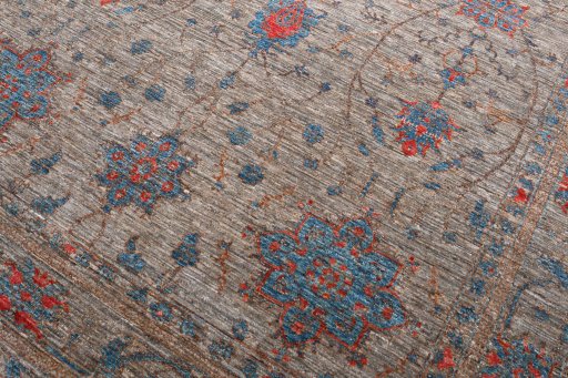 Backside of handmade New Farahan rug showing knot structure and weave density
