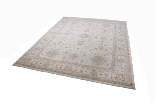 Close-up detail of New Farahan rug from Pakistan showing Wool weave