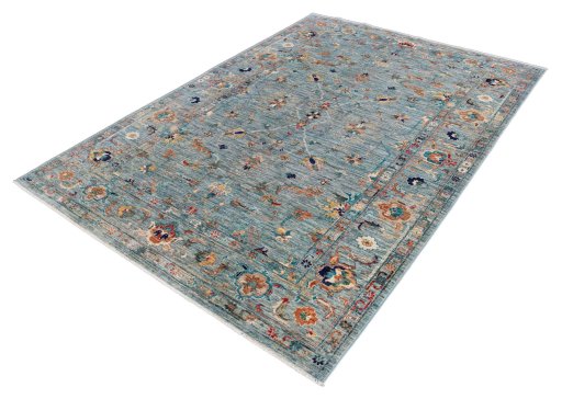 Corner detail of New Farahan rug showing border pattern and Wool pile