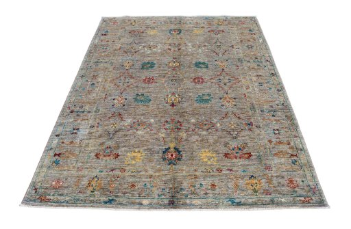 Surface texture of New Farahan rug with natural Wool and intricate pattern