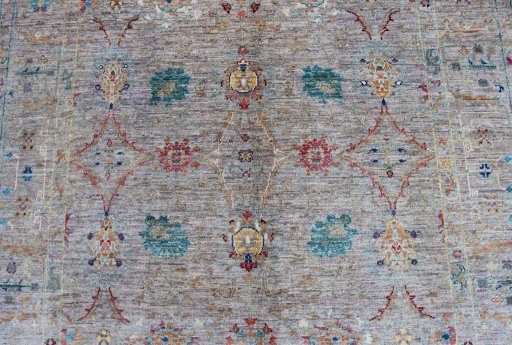 Central medallion detail of New Farahan rug from Pakistan