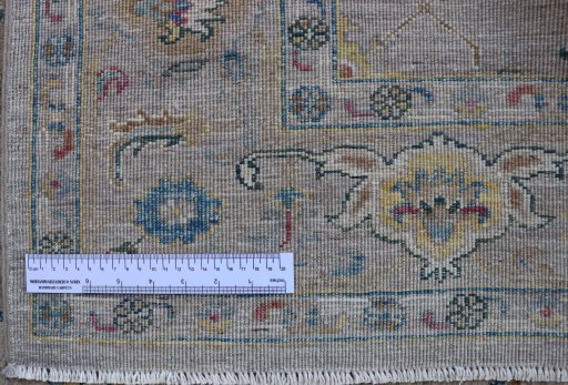 Central medallion detail of New Farahan rug from Pakistan