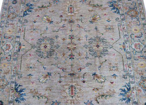 Central medallion detail of New Farahan rug from Pakistan